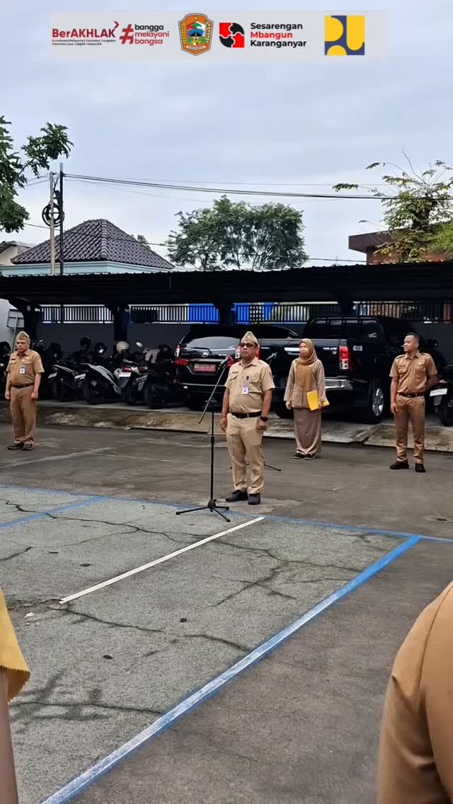 Pegawai Dinas pekerjaan umum dan perumahan Raakyat melaksanakan apel pagi untuk memulai Tahun 2026 semoga senantiasa diberi kelancaran dan kemudahan disetiap langkah ,melayani masyarakat sesarengan mbangun karanganyar